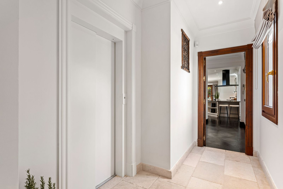 5 Bedroom Villa in Benahavís - Foto 54