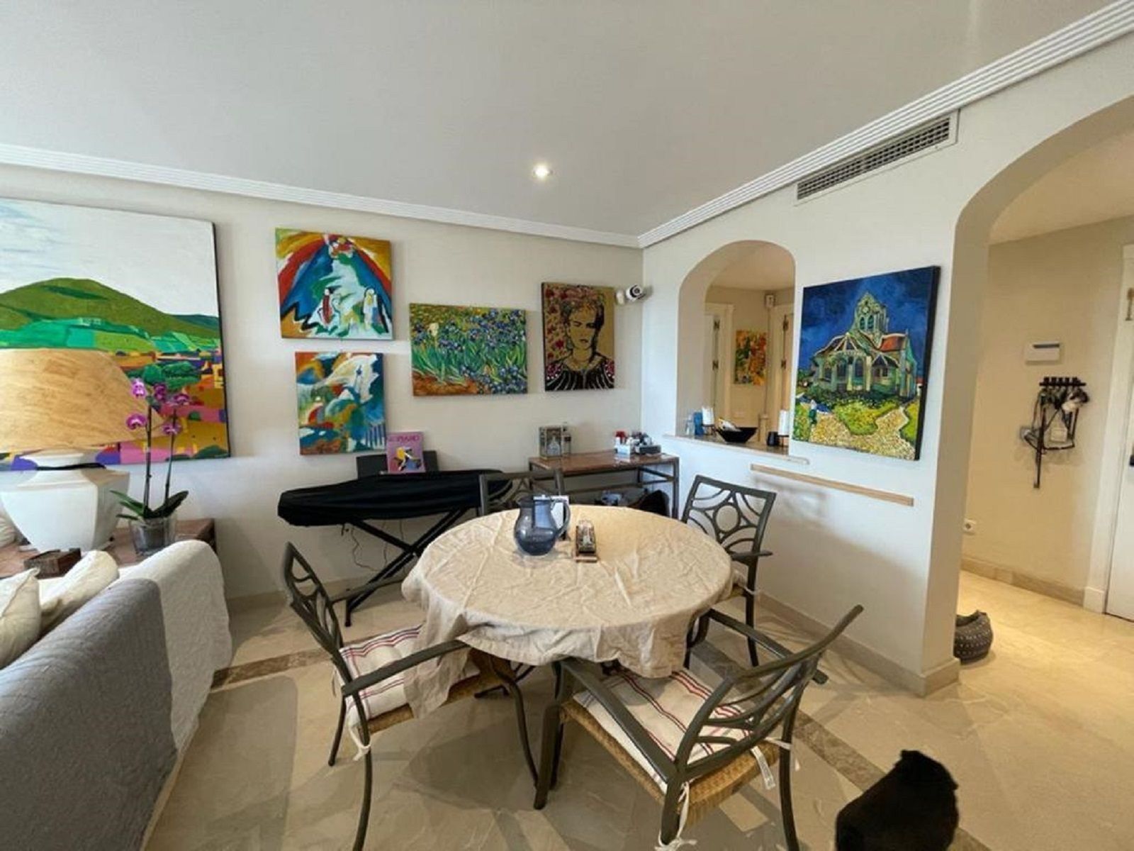 3 Bedroom Apartment in Benahavís - Photo 5