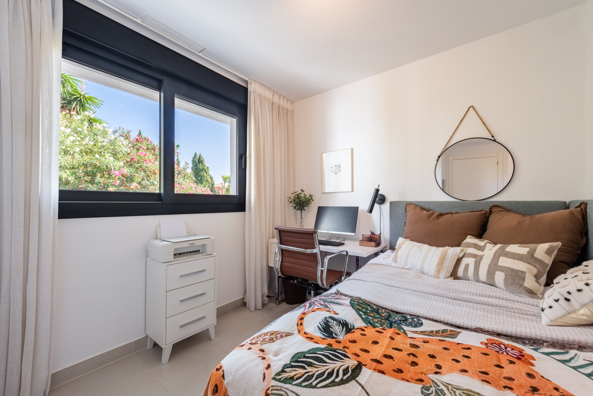 3 Bedroom Apartment in Estepona - Photo 22