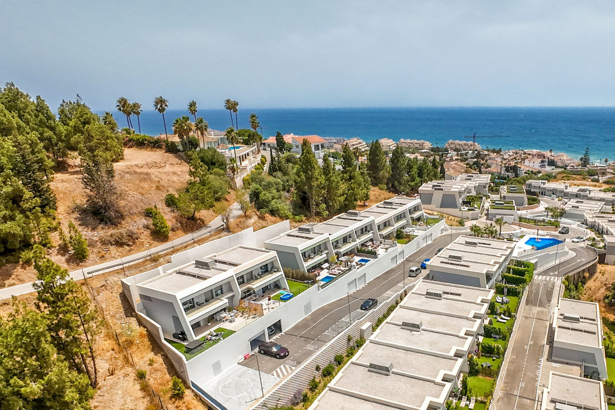 3 Bedroom Townhouse in Mijas - Photo 13