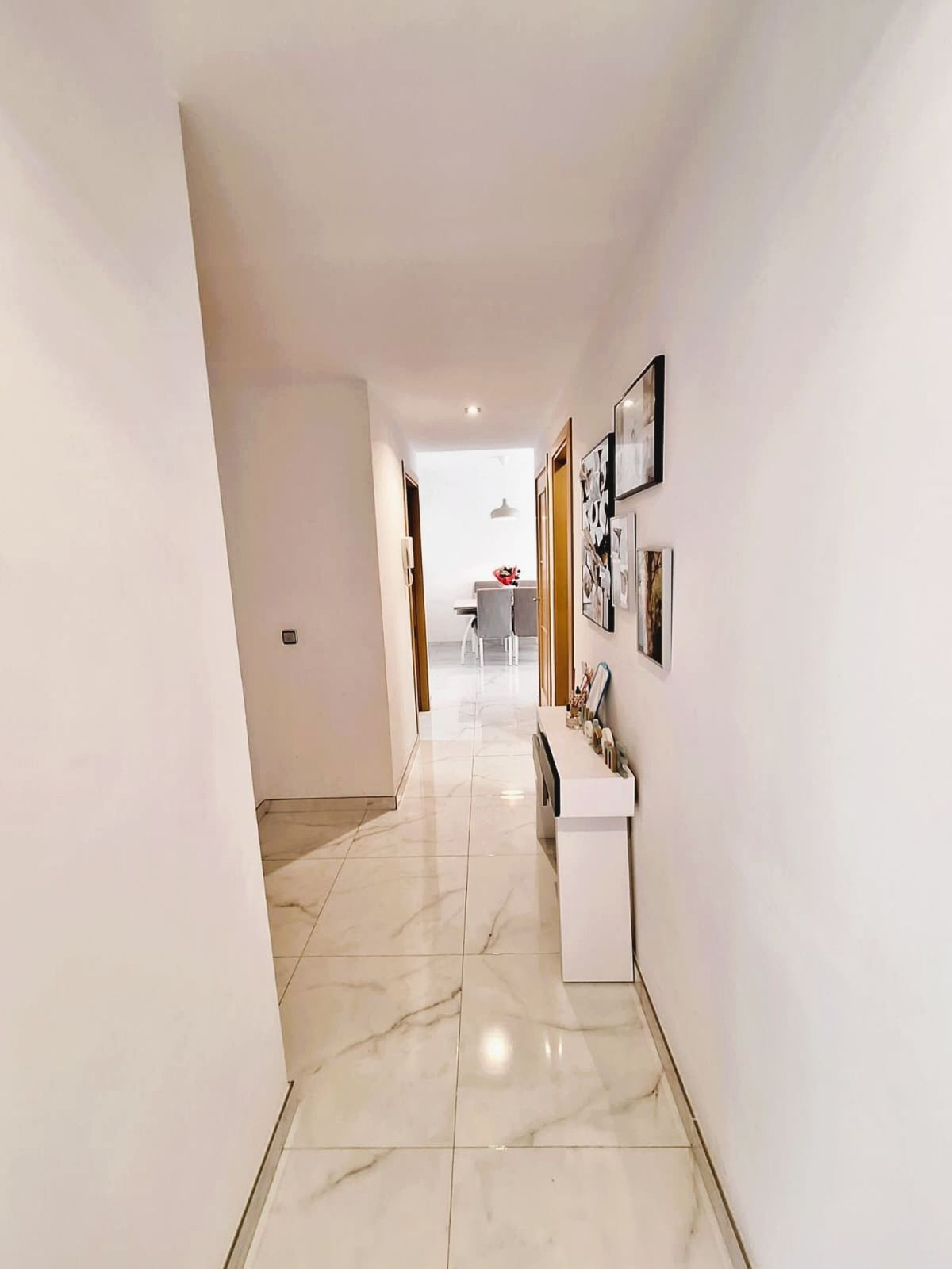 3 Bedroom Penthouse in Torremolinos - Photo 26