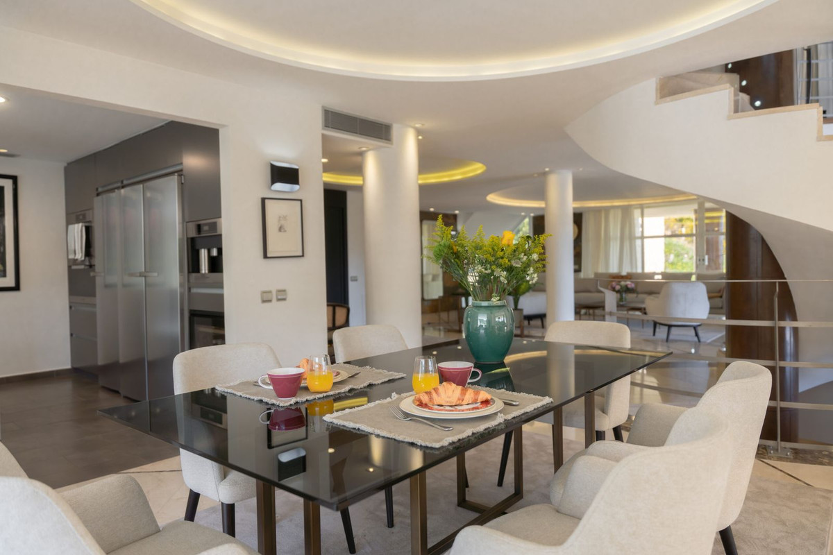 5 Bedroom Villa in Benahavís - Foto 27