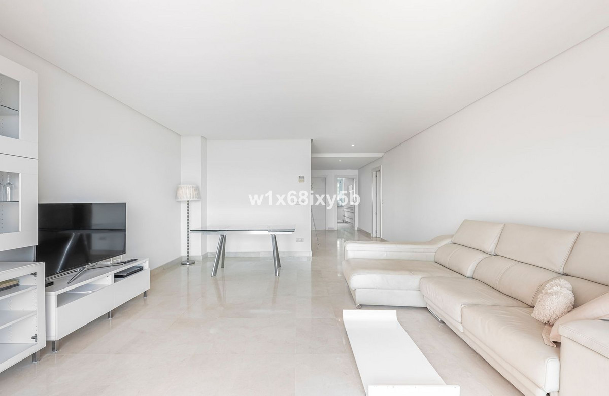 2 Bedroom Apartment in Marbella - Foto 9