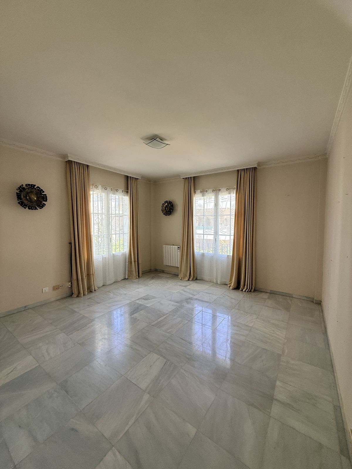 3 Bedroom Apartment in Estepona - Foto 24