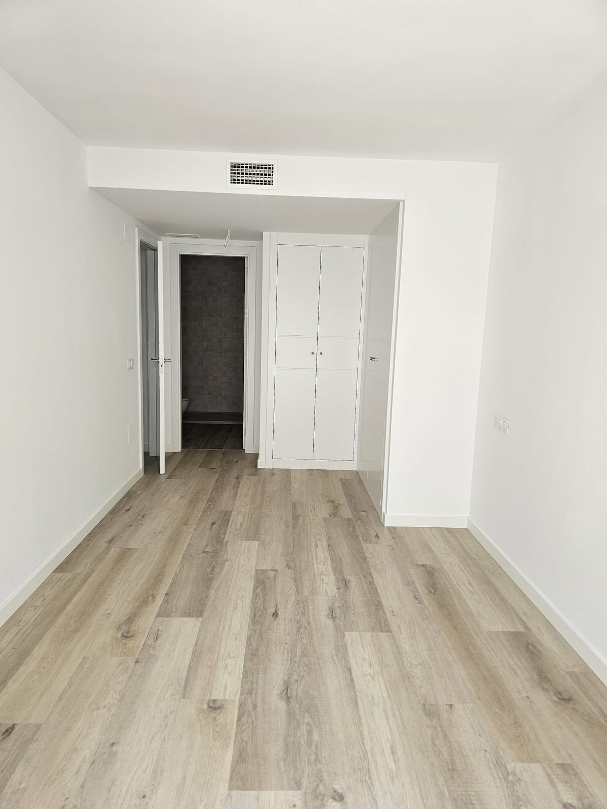 3 Bedroom Apartment in Marbella - Photo 4