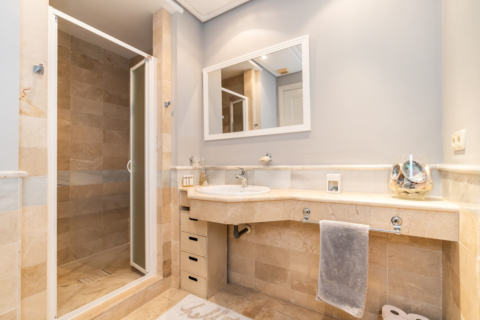 3 Bedroom Apartment in Marbella - Photo 28