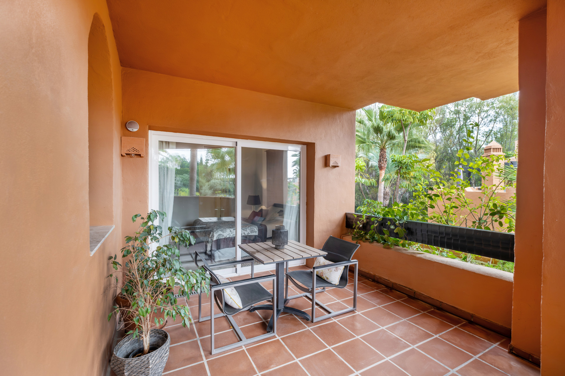 3 Bedroom Apartment in Marbella - Photo 8