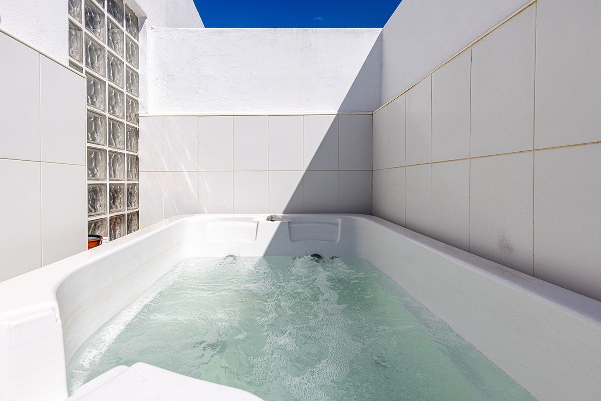 3 Bedroom Penthouse in Mijas - Photo 22