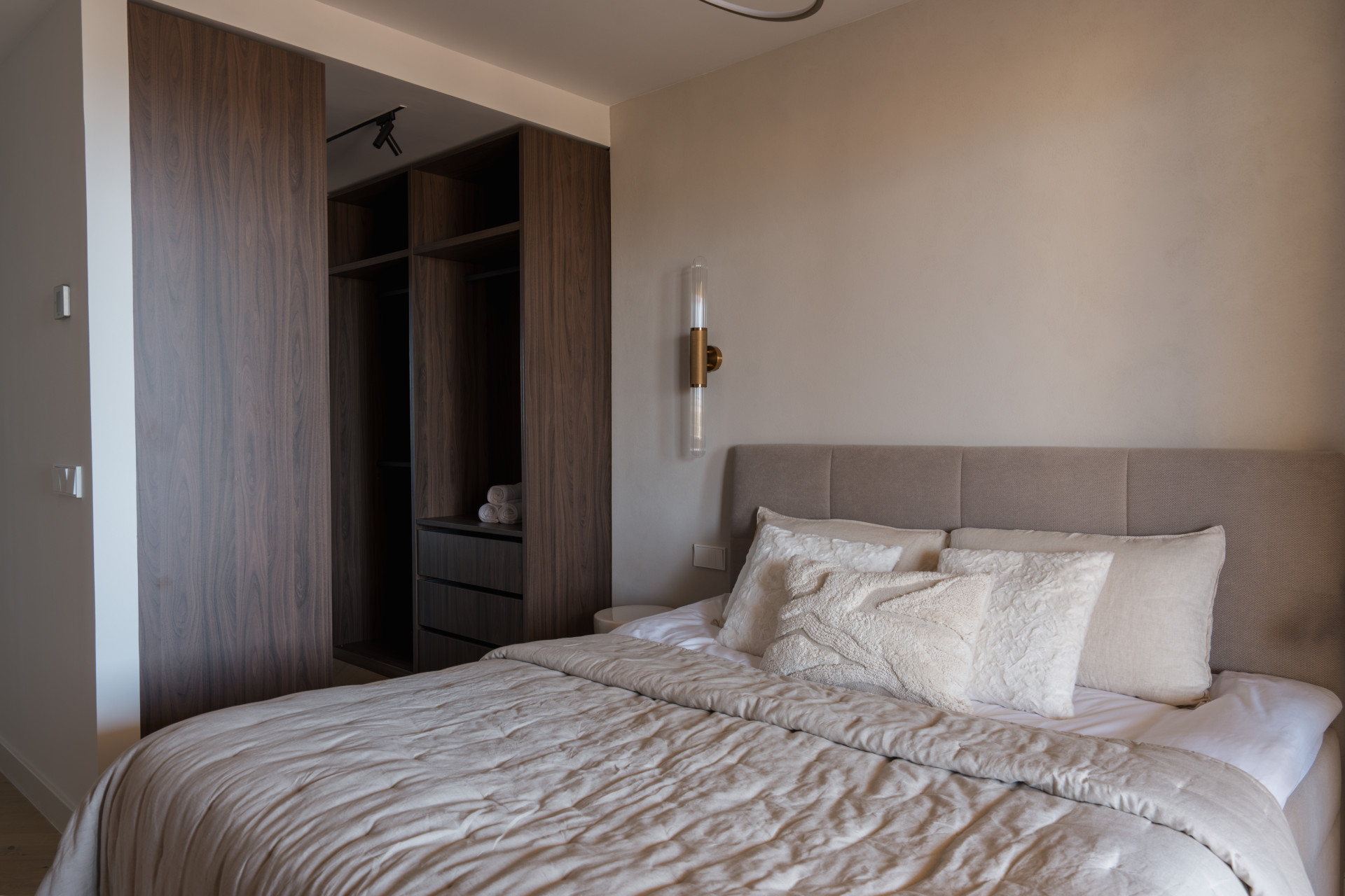 2 Bedroom Apartment in Marbella - Photo 12
