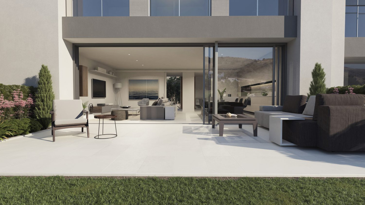 2 Bedroom Apartment in Mijas - Photo 11