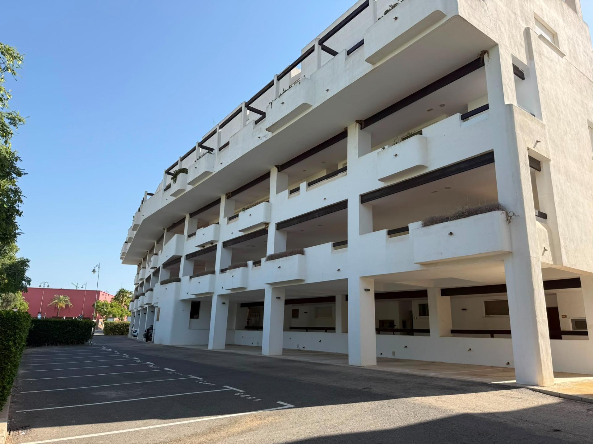 Piso de 2 dormitorios con piscina en Murcia – Foto 18