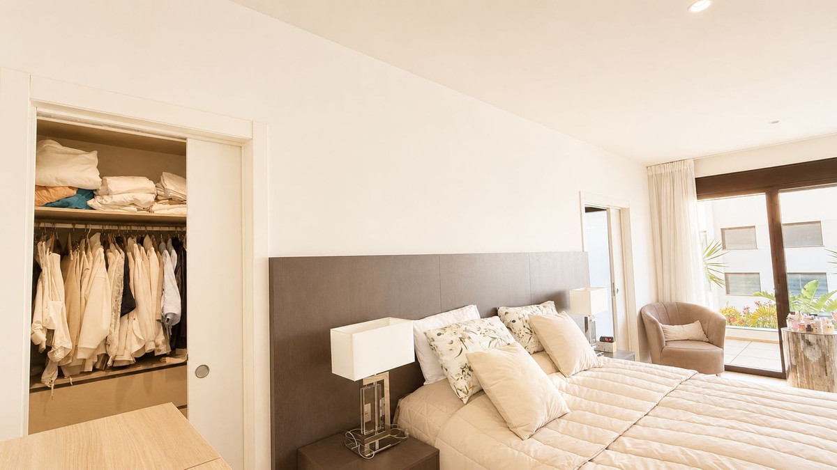 4 Bedroom Townhouse in Mijas - Photo 9