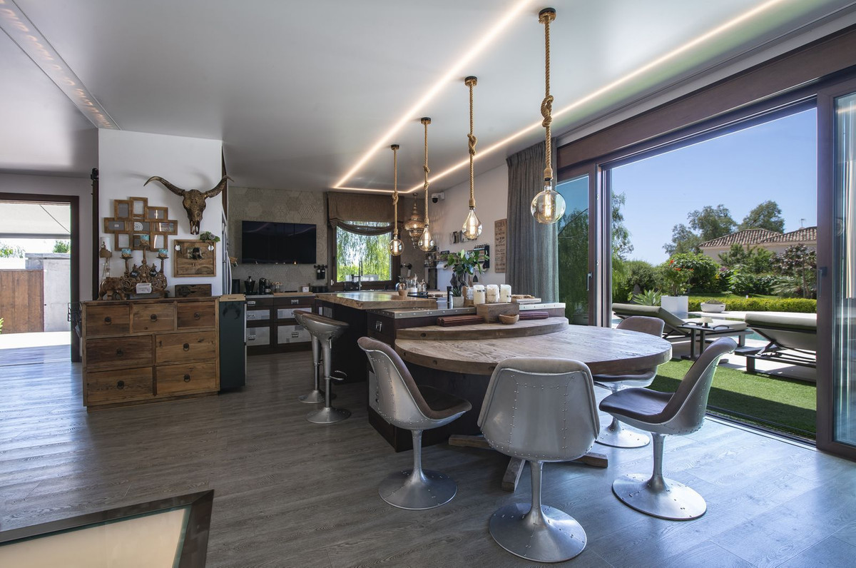 6 Bedroom Villa in Benahavís - Foto 3