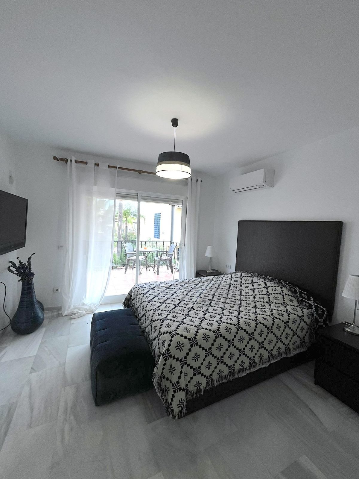 3 Bedroom Townhouse in San Pedro de Alcántara - Photo 47