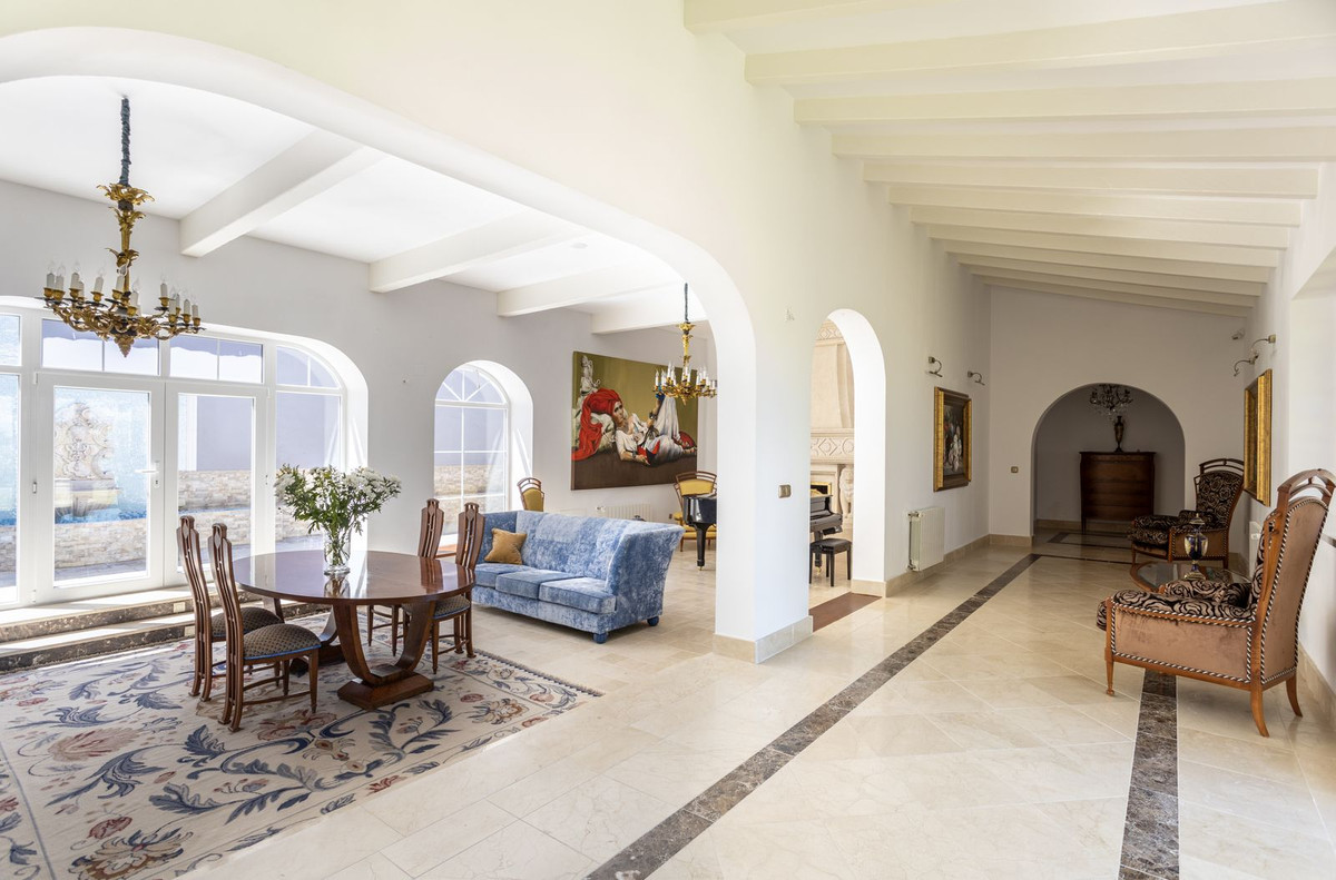 5 Bedroom Villa in Benahavís - Foto 3