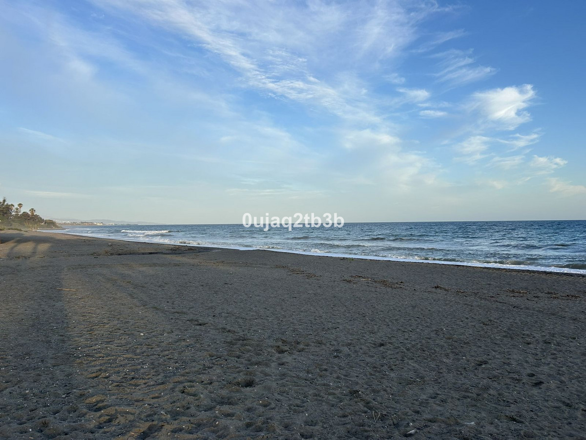 1 Bedroom Apartment in Estepona - Foto 17