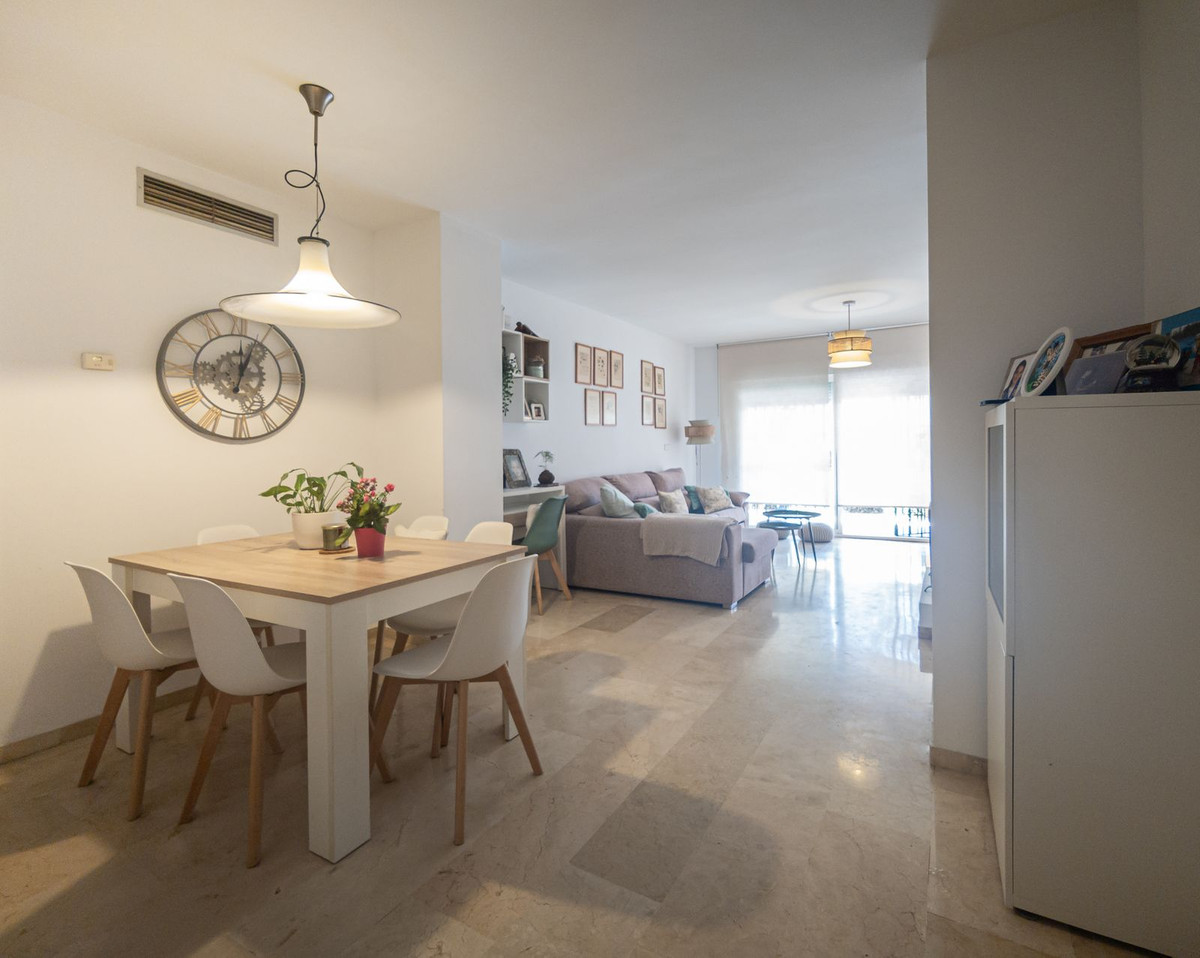 2 Bedroom Apartment in San Pedro de Alcántara - Photo 16