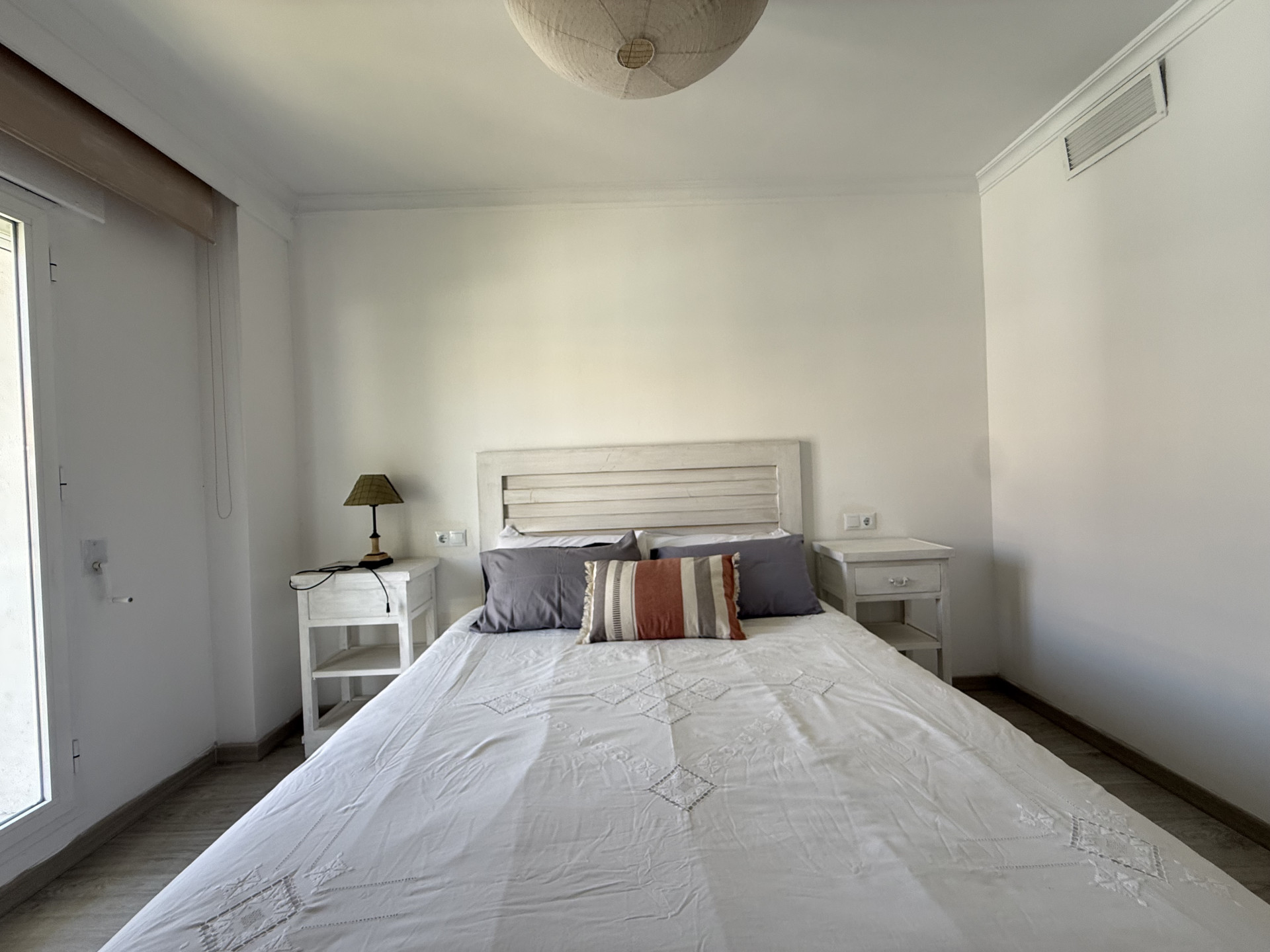 3 Bedroom Apartment in Marbella - Photo 21