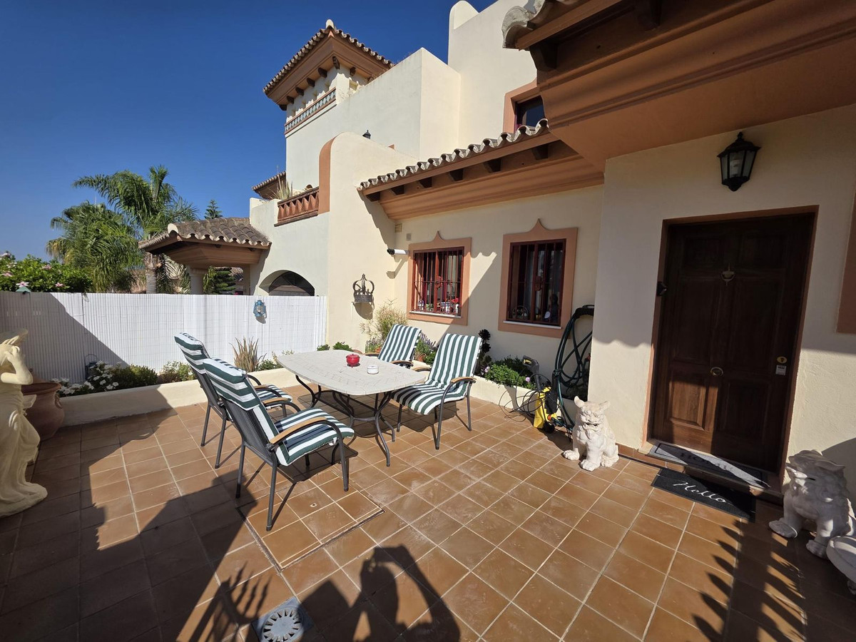 5 Bedroom Townhouse in Coín - Foto 8