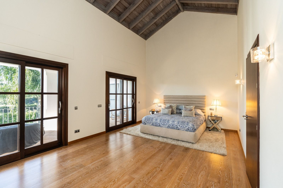 5 Bedroom Villa in Benahavís - Фото 18