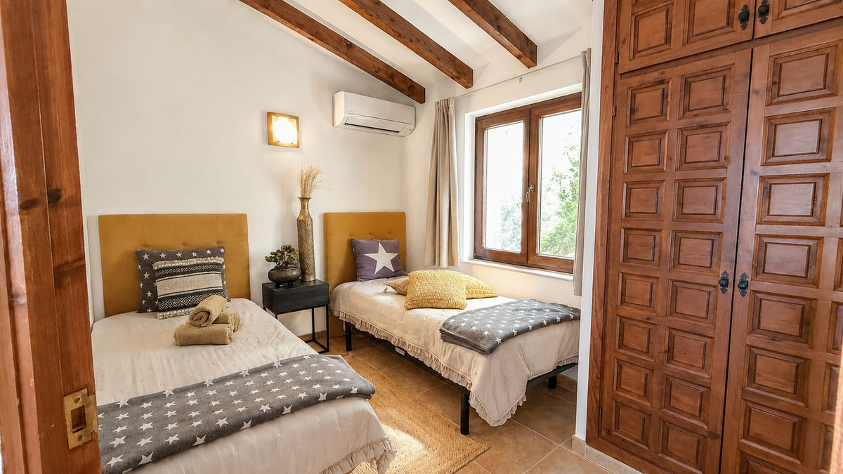 2 Bedroom Townhouse in Mijas - Photo 8