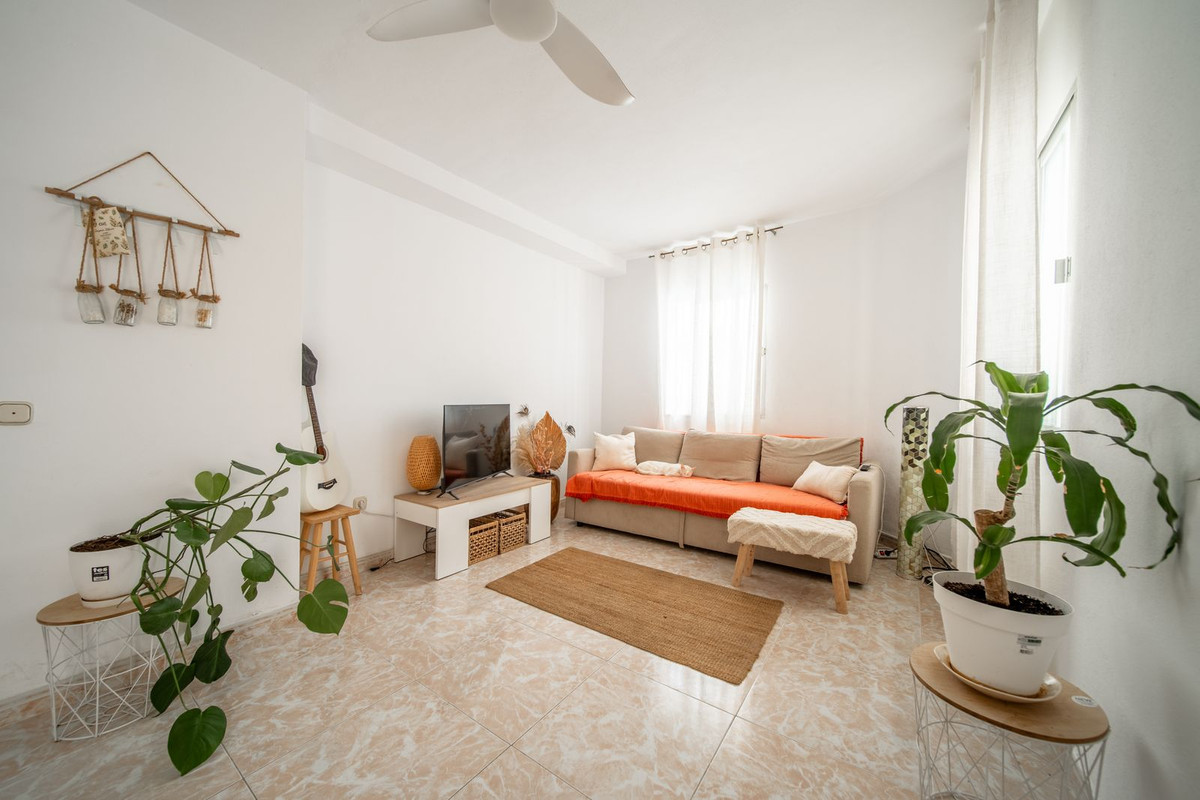 9 Bedroom Villa in Mijas - Photo 33