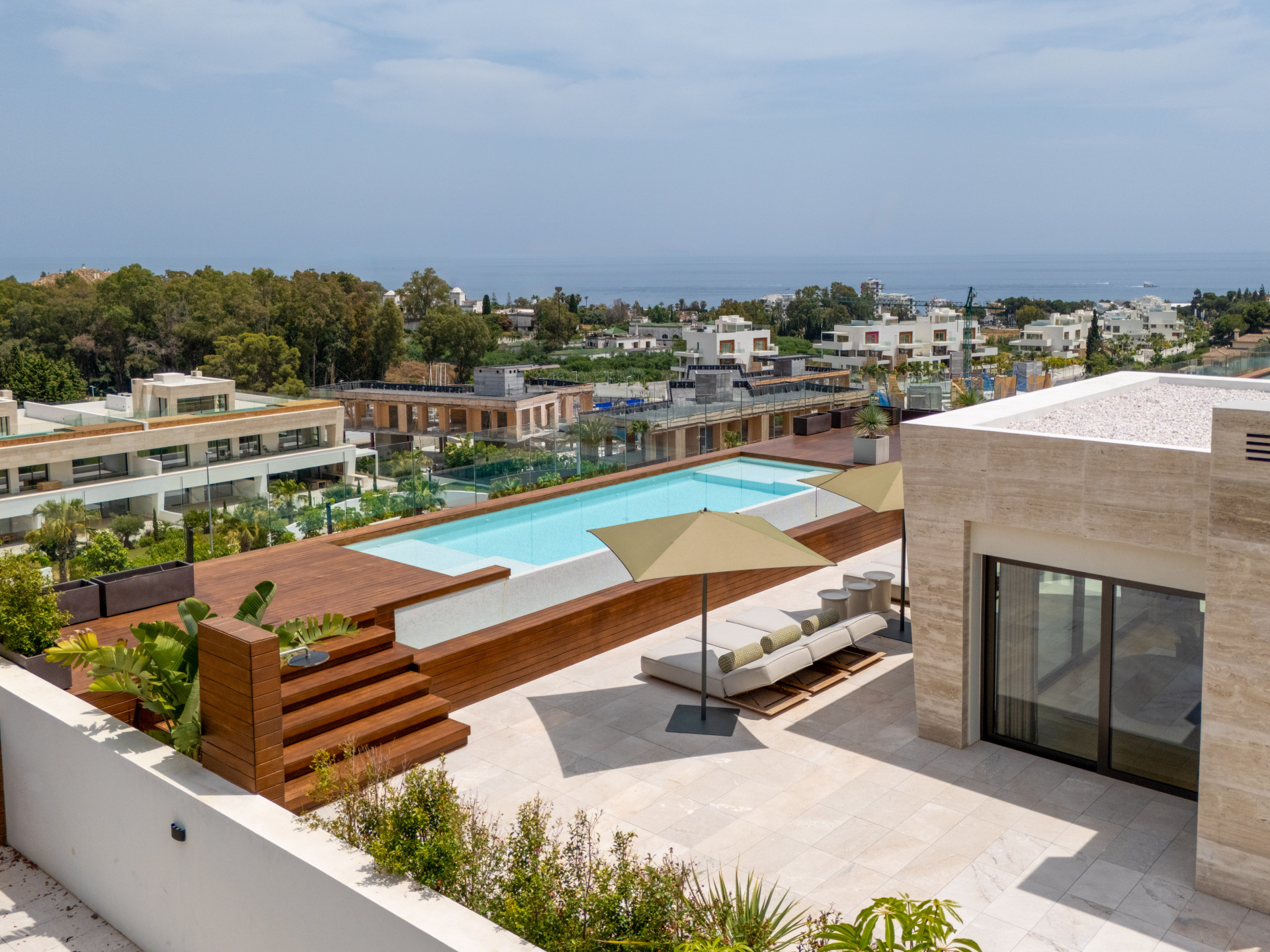 4 Bedroom Villa in Marbella - Photo 24