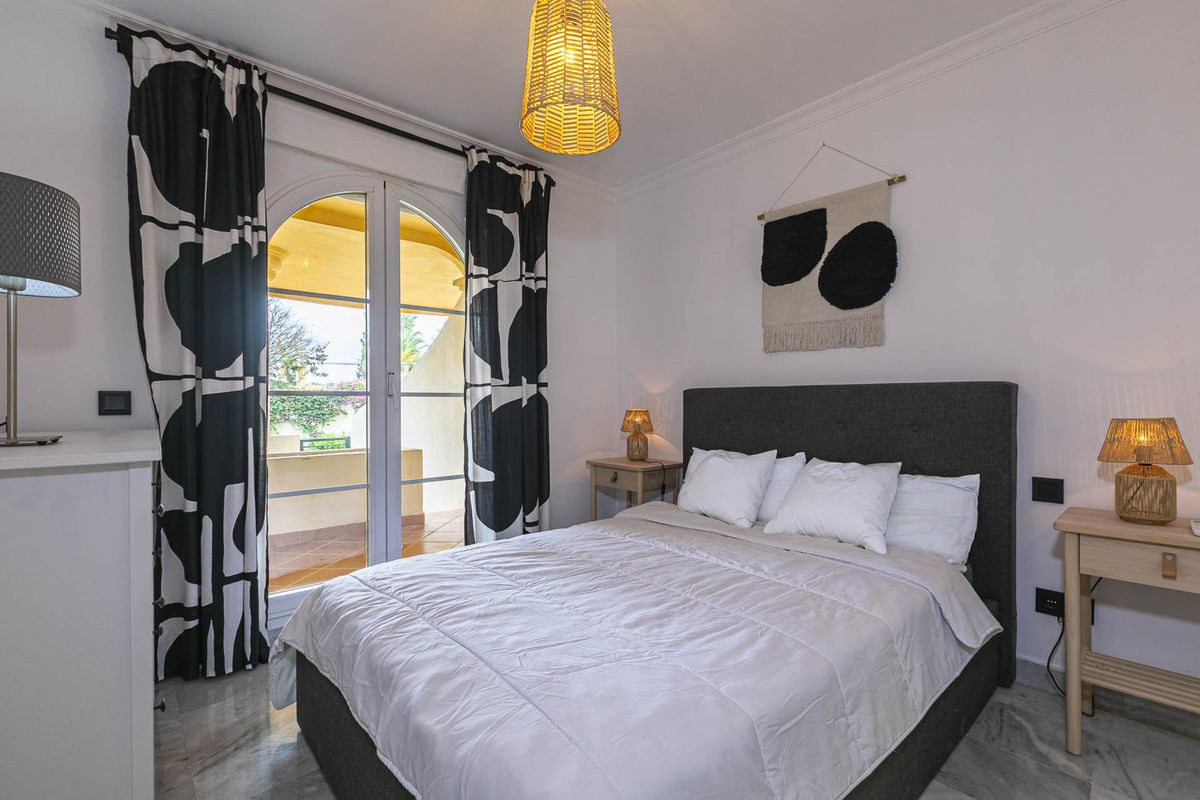 2 Bedroom Apartment in Marbella - Photo 39