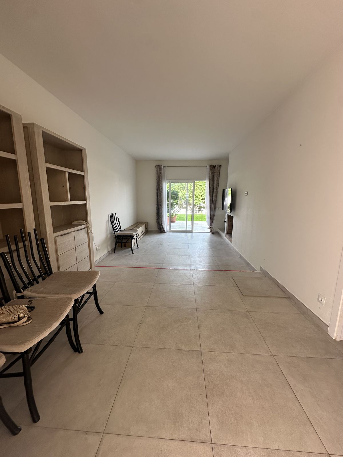 2 Bedroom Apartment in Marbella - Photo 4
