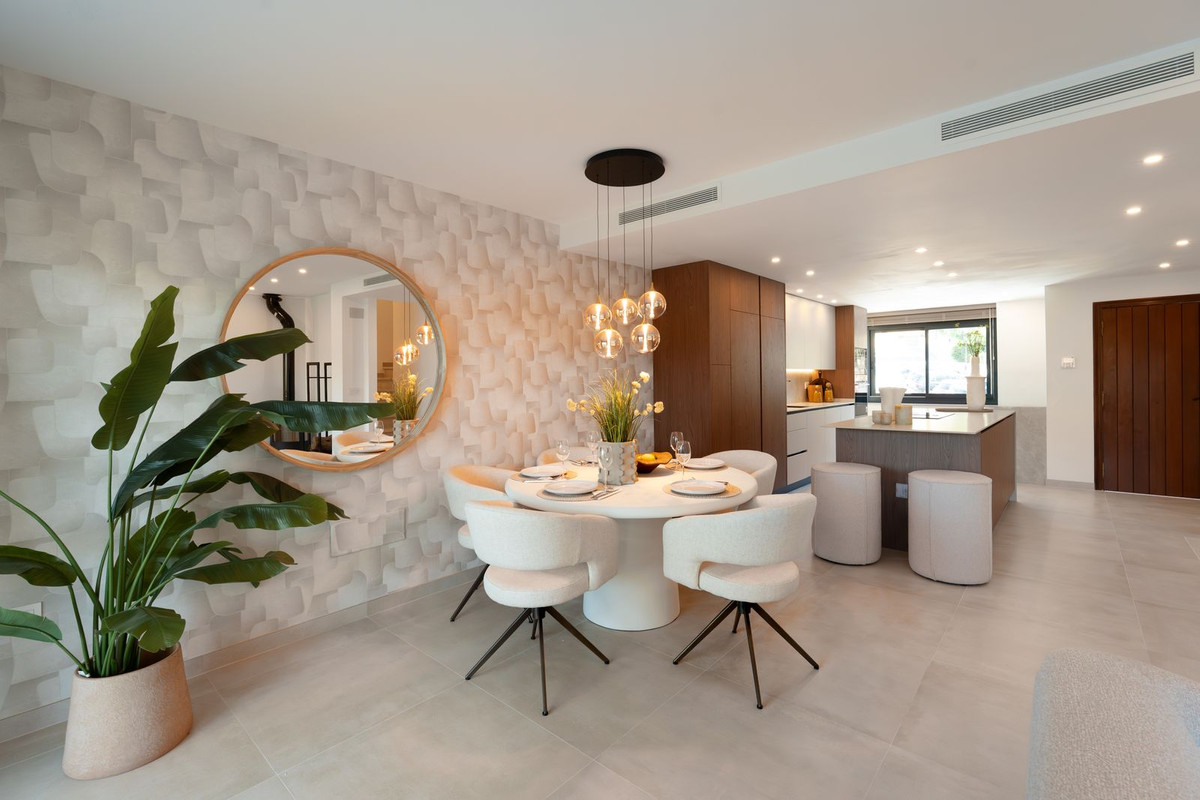 3 Bedroom Townhouse in Marbella - Photo 20