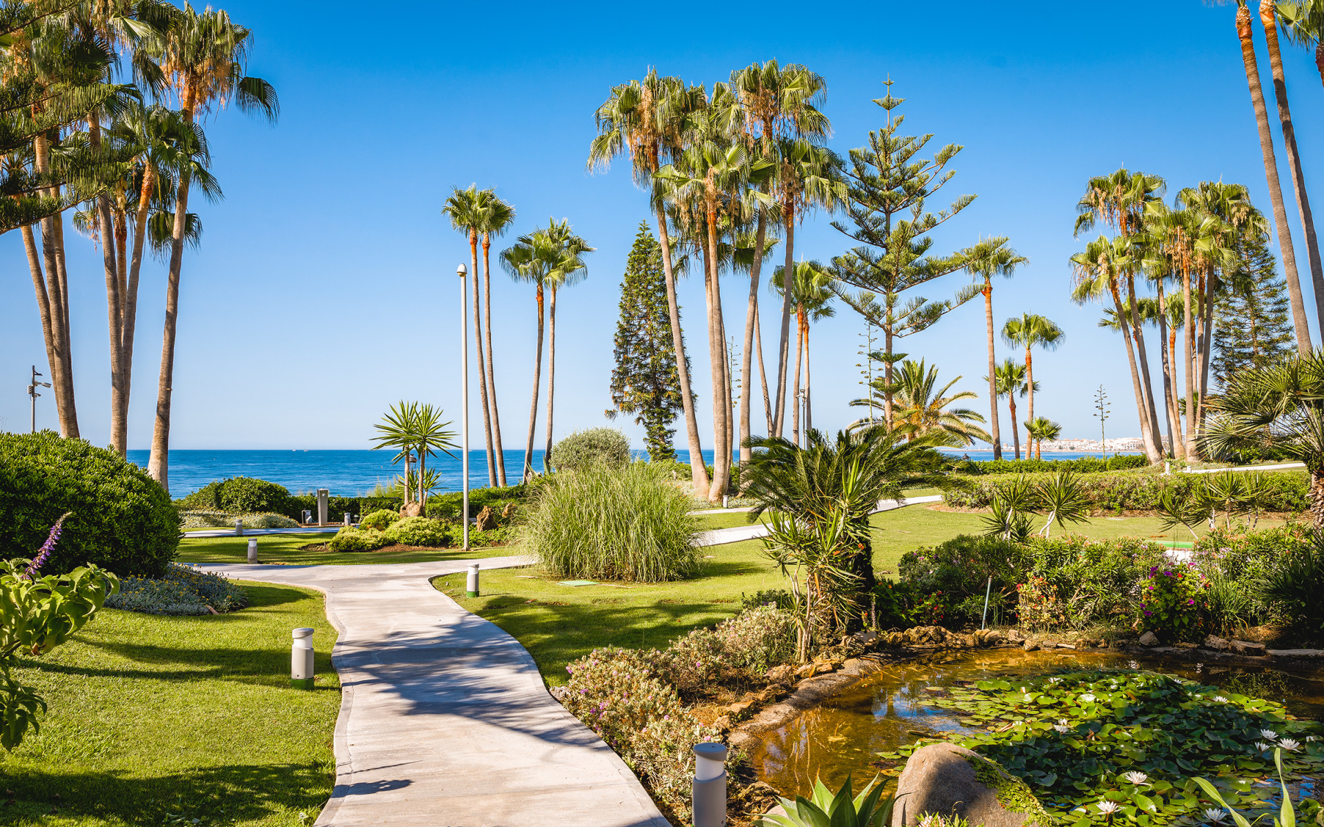 3 Bedroom Apartment in Marbella - Photo 8