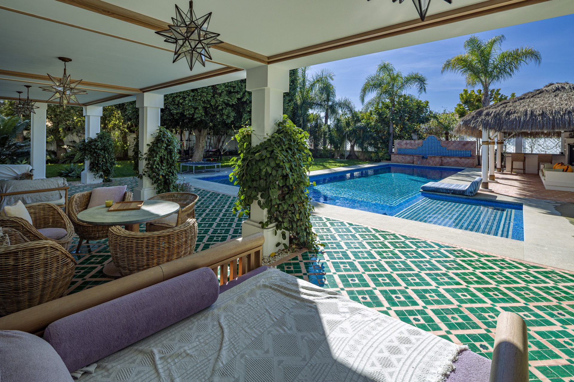 5 Bedroom Villa in Marbella - Photo 8