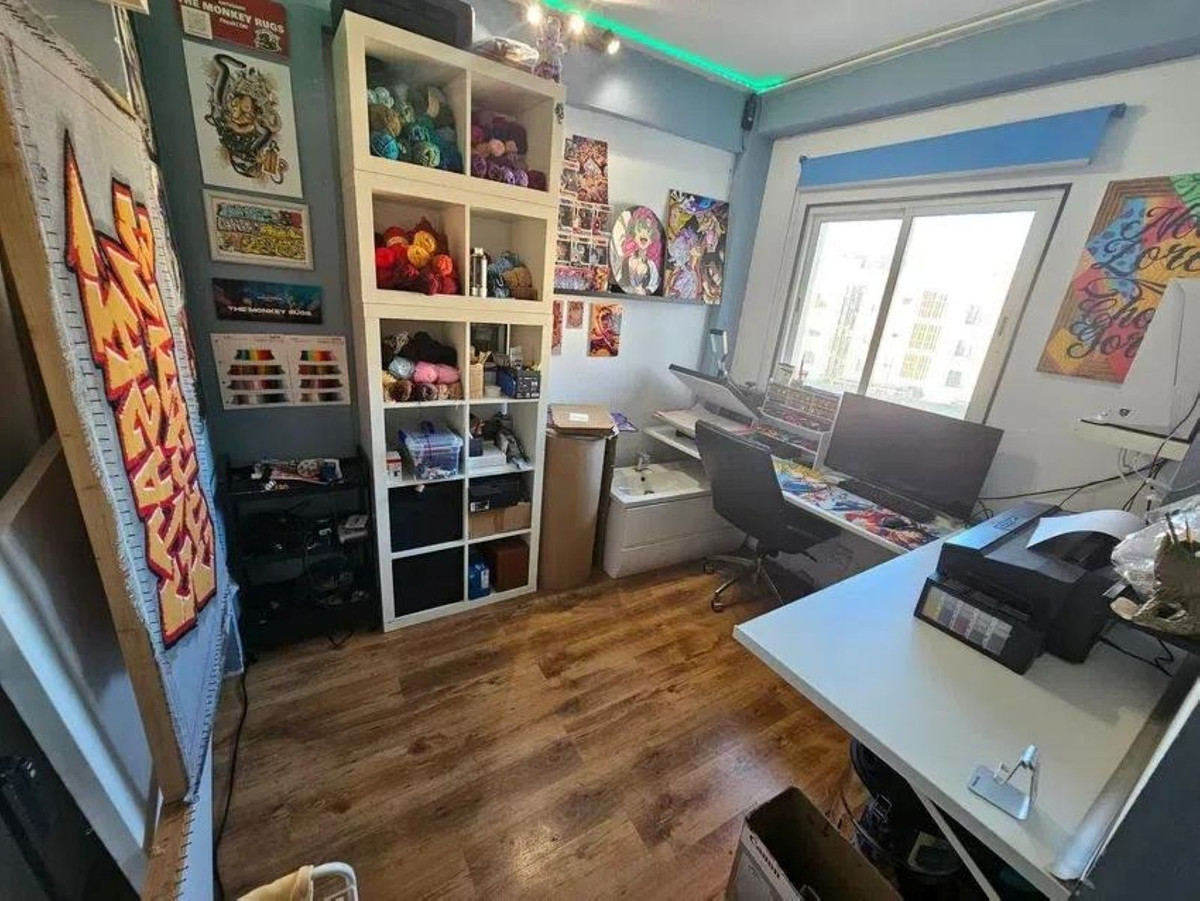 2 Bedroom Apartment in Marbella - Photo 8