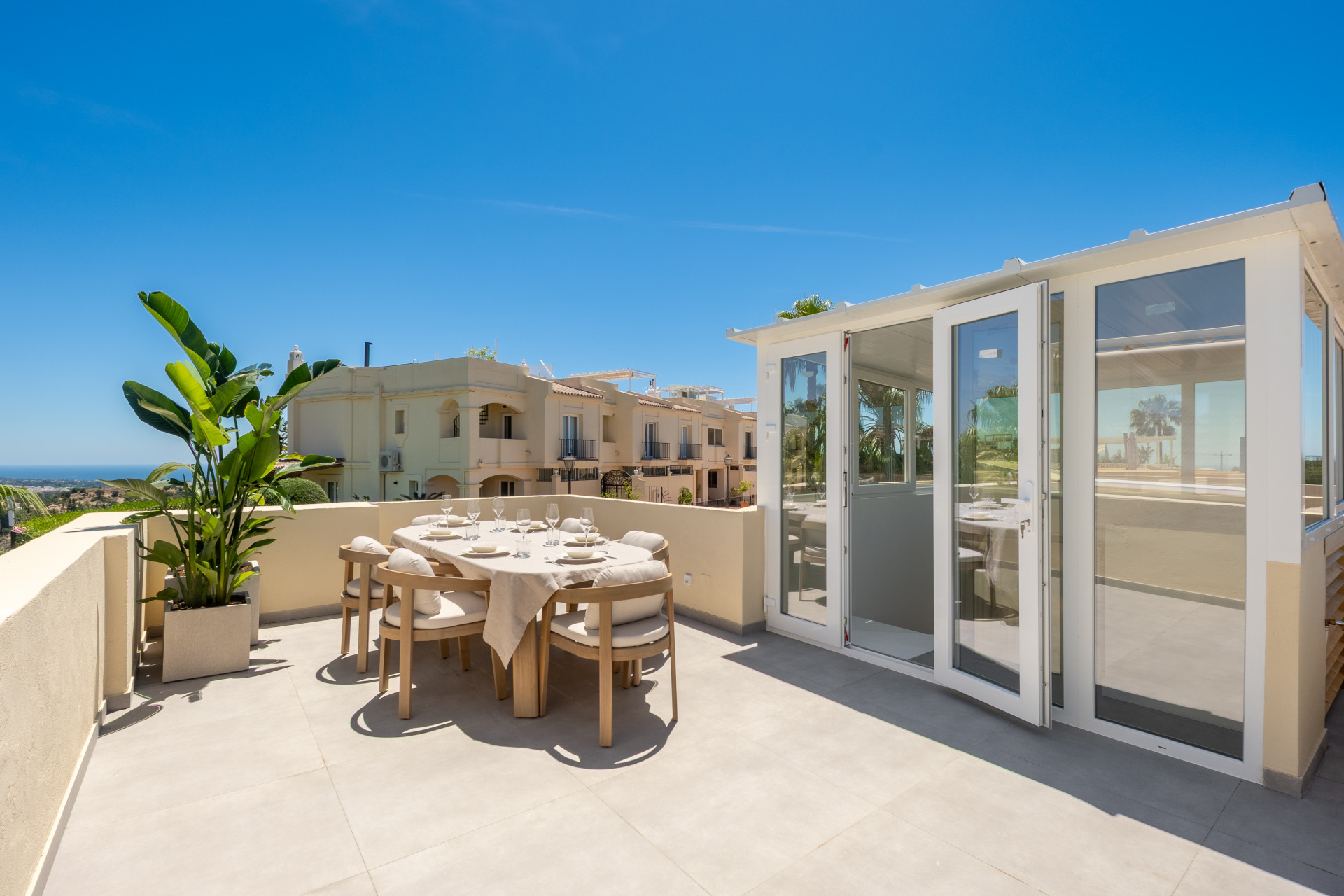 3 Bedroom Townhouse in Benahavís - Photo 18