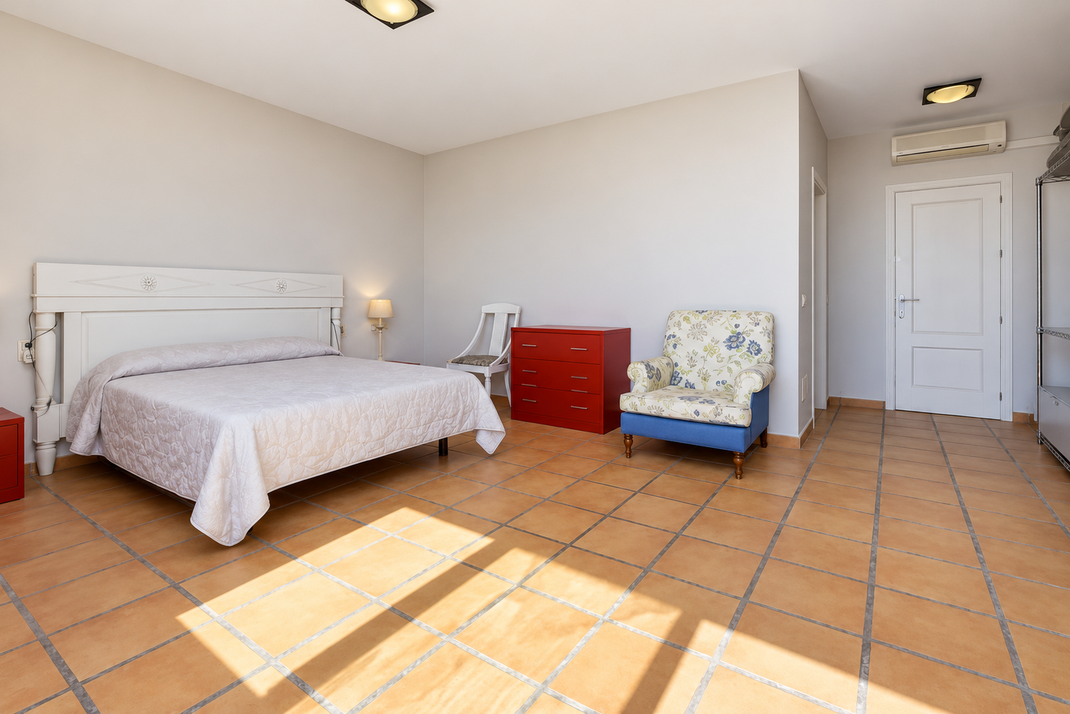 3 Bedroom Villa in Marbella - Photo 17