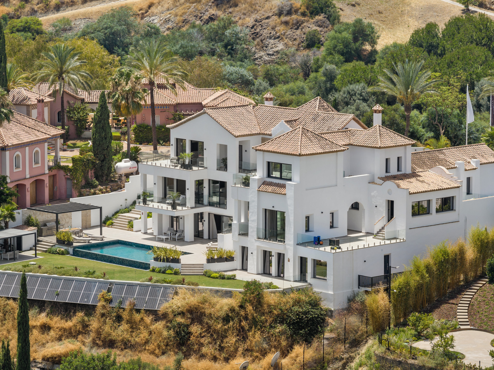 6 Bedroom Villa in Benahavís - Foto 37