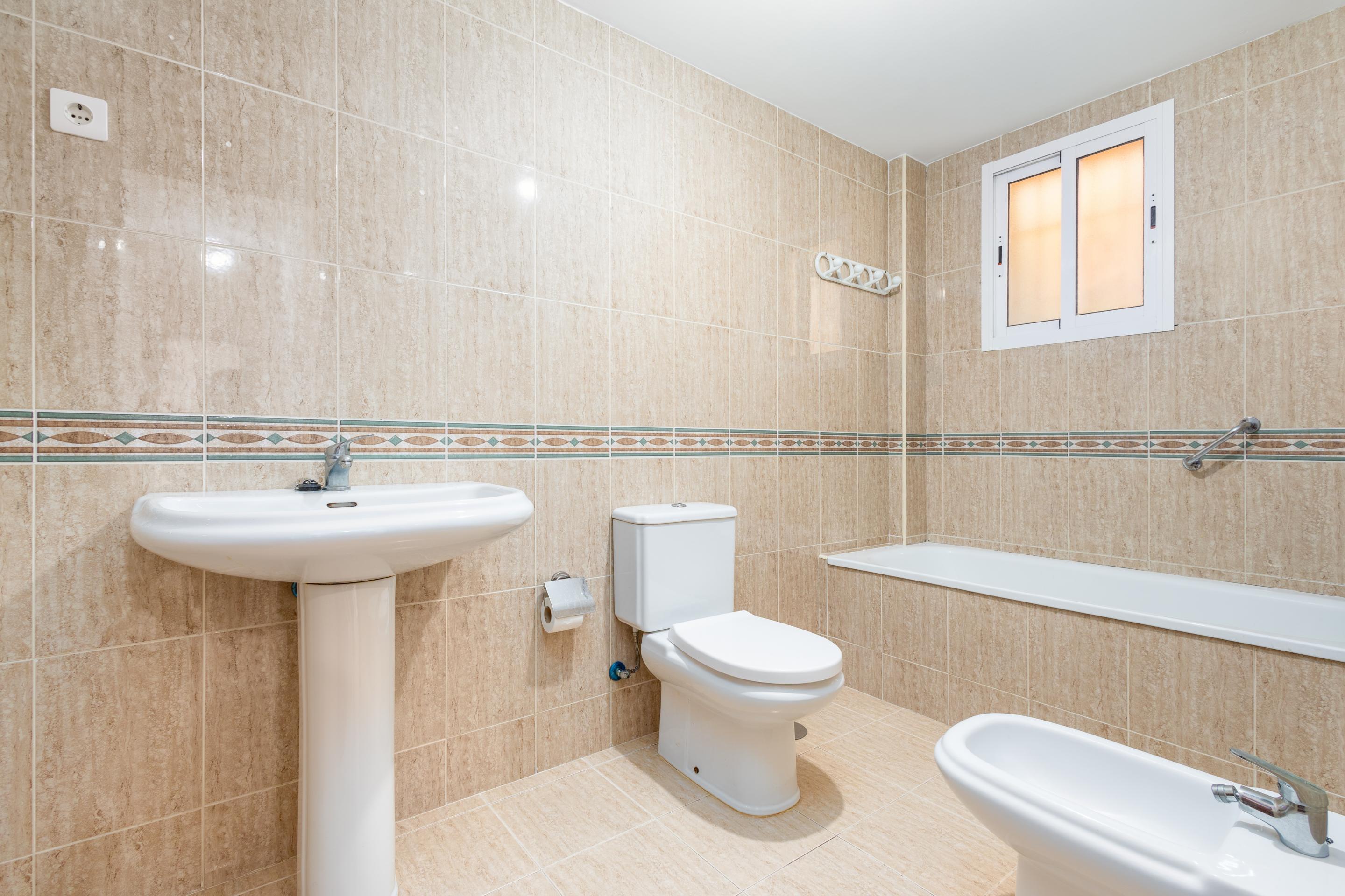 3 Bedroom Apartment in Alhaurín de la Torre - Photo 23