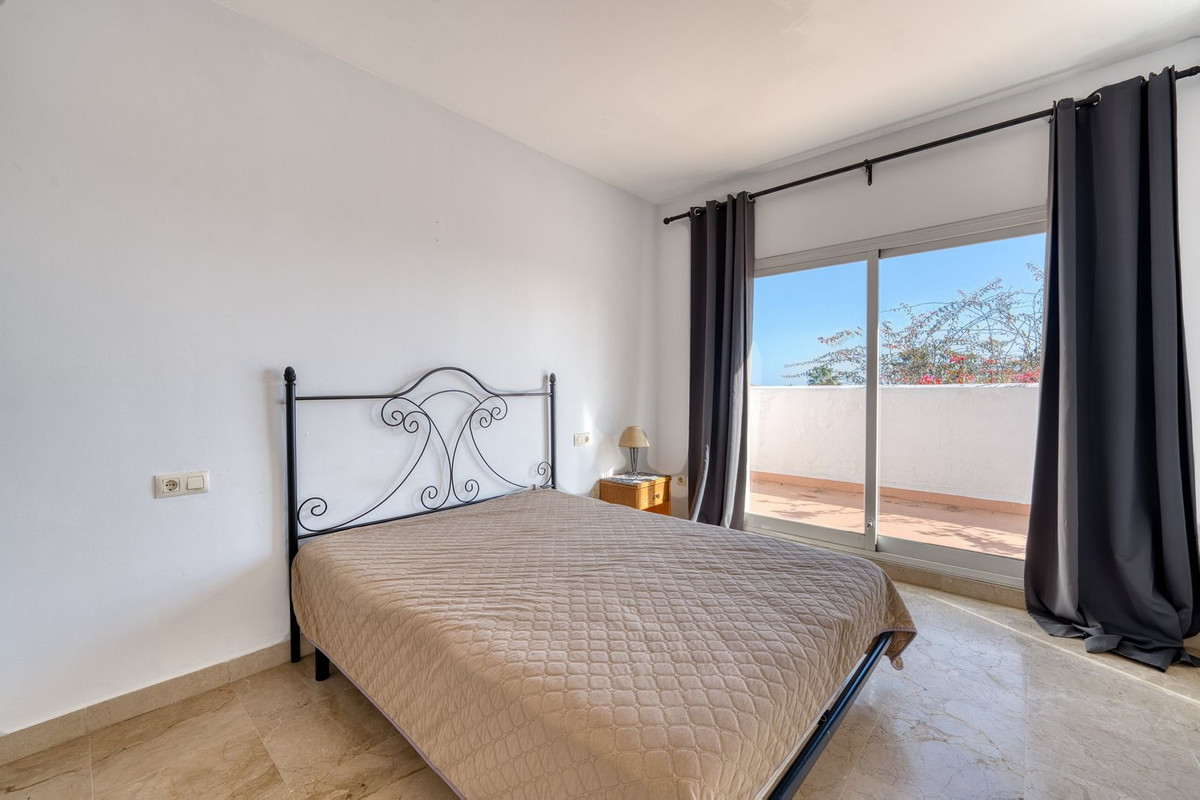 4 Bedroom Villa in La Alcaidesa - Photo 13