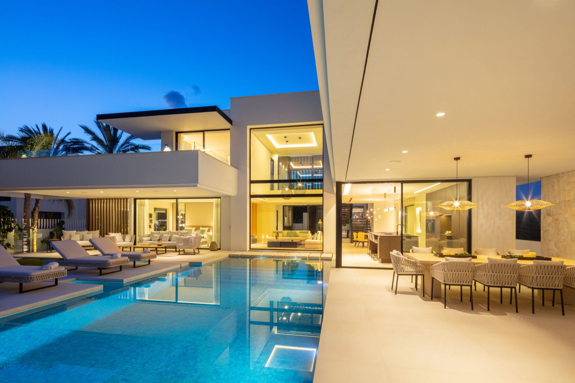 5 Bedroom Villa in Marbella - Фото 3