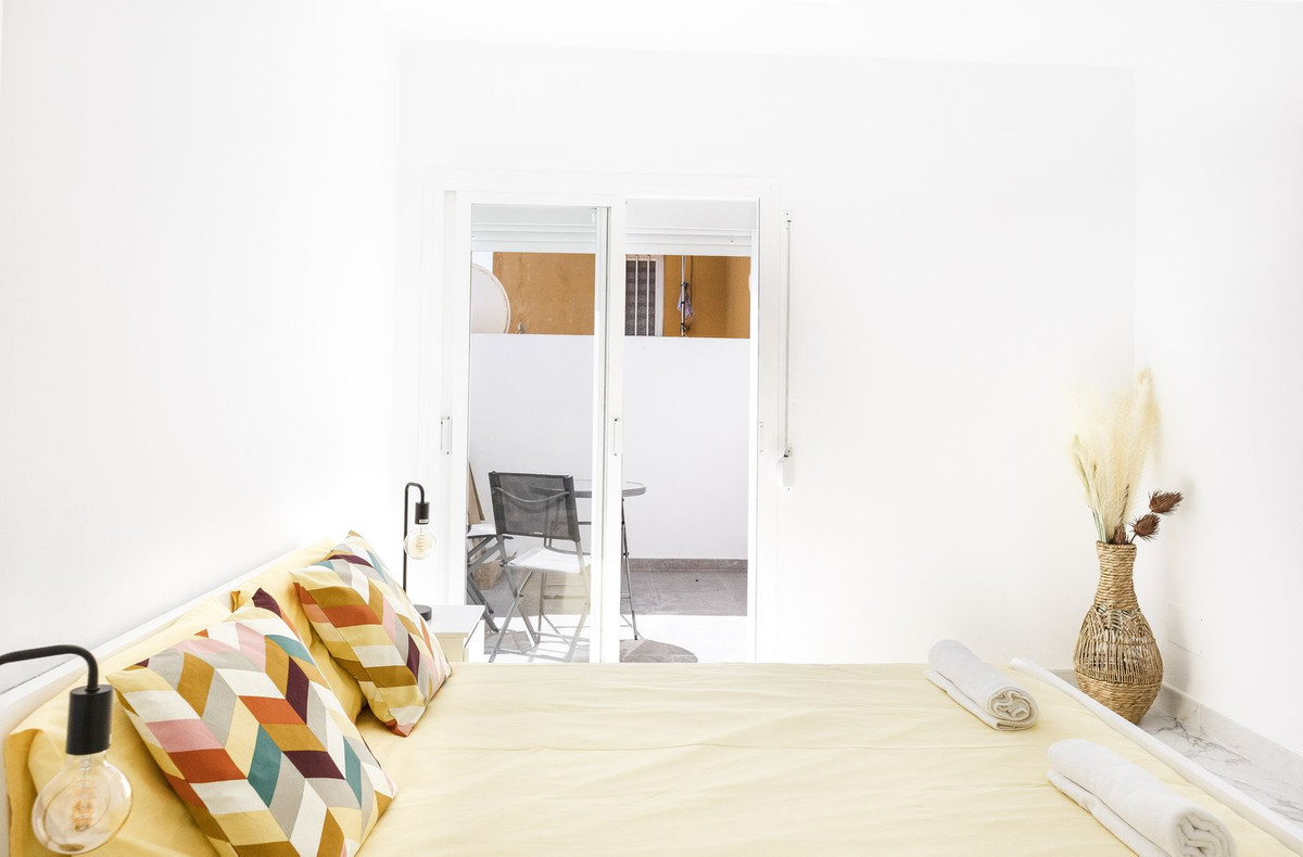 2 Bedroom Apartment in Sotogrande - Photo 3