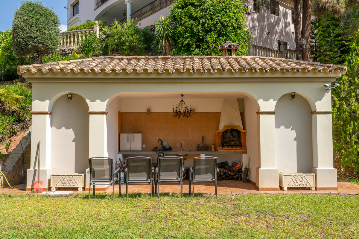 8 Bedroom Villa in Benahavís - Фото 48