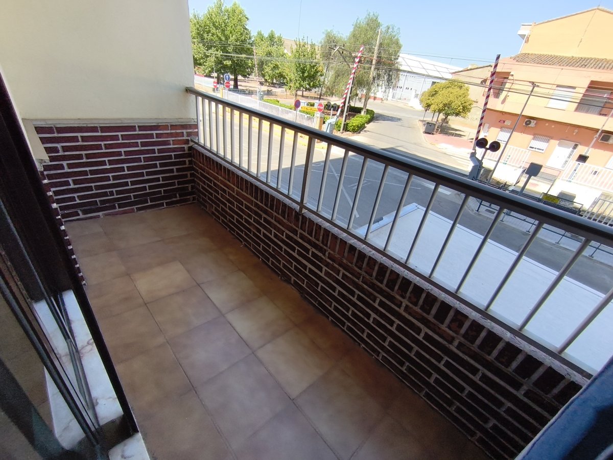 Piso de 4 dormitorios en Valencia – Foto 11