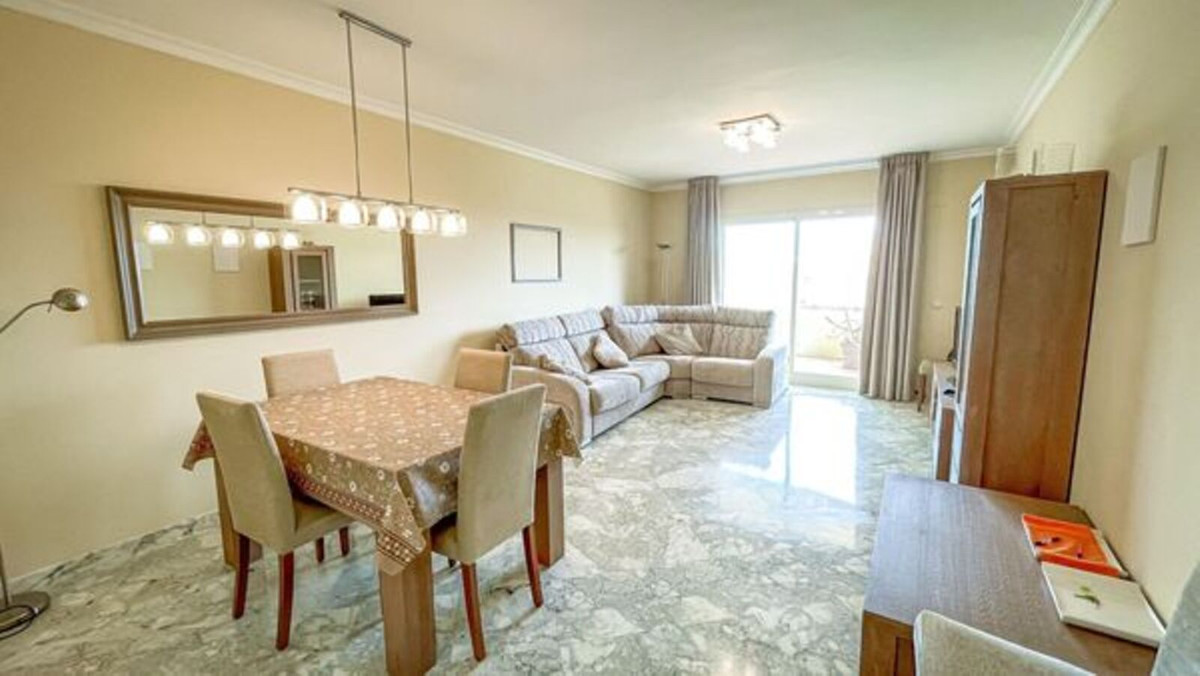 2 Bedroom Apartment in Mijas - Photo 6
