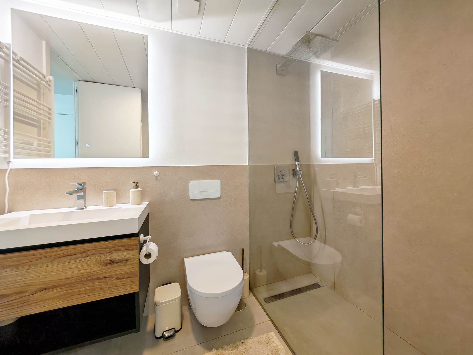 2 Bedroom Apartment in Benalmádena - Photo 12