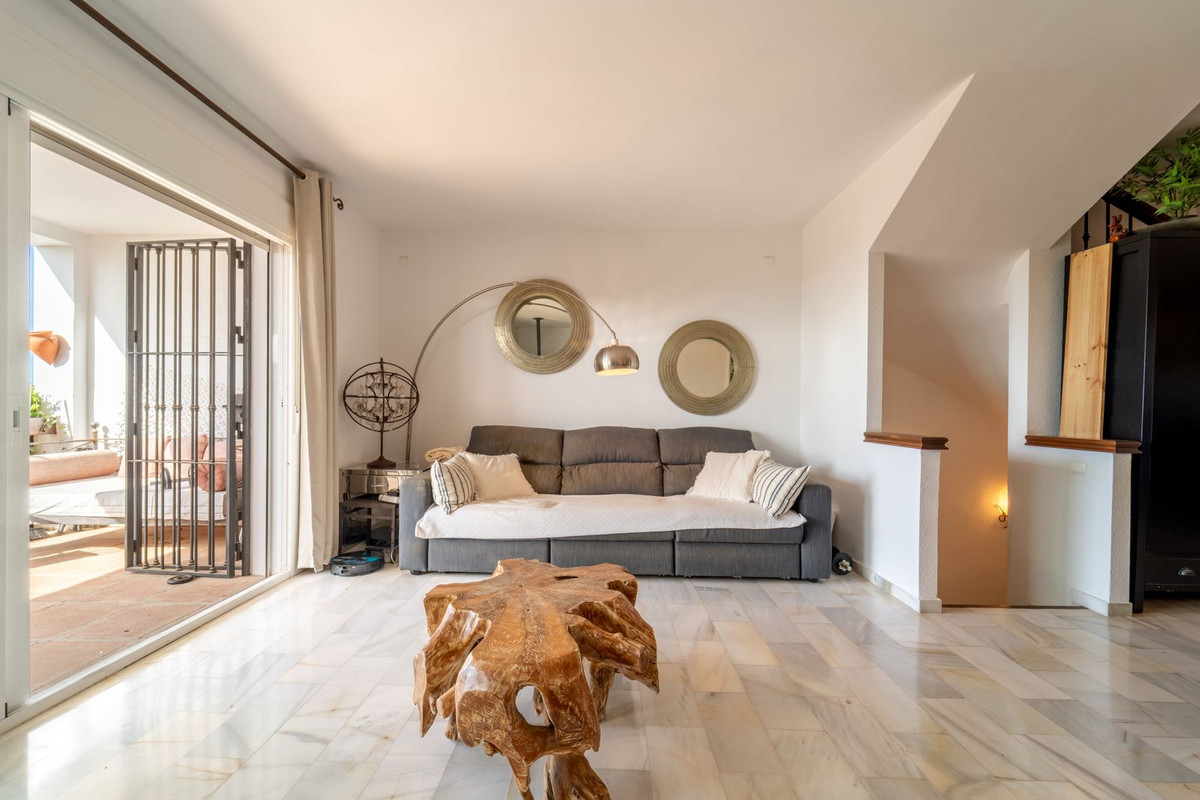 3 Bedroom Townhouse in Marbella - Photo 11