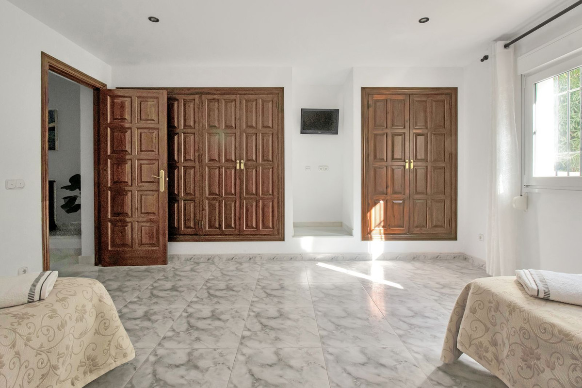 4 Bedroom Villa in San Pedro de Alcántara - Foto 16