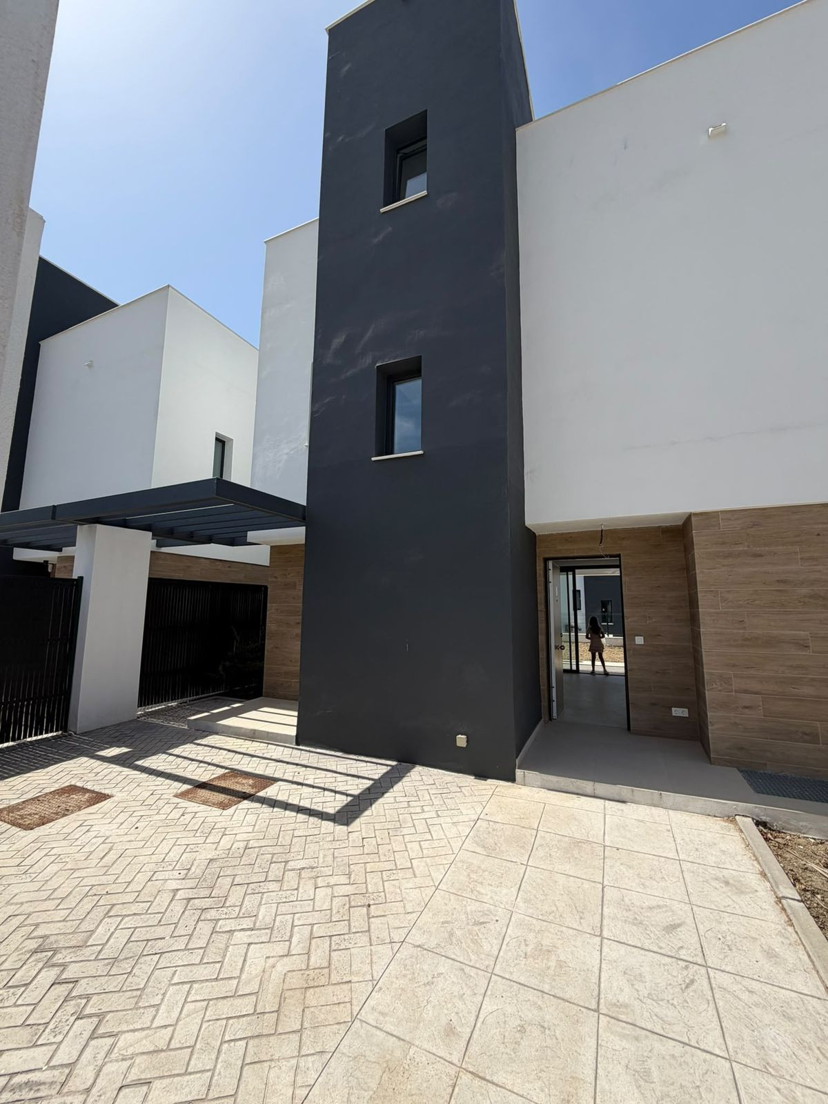 3 Bedroom Villa in Estepona - Photo 2