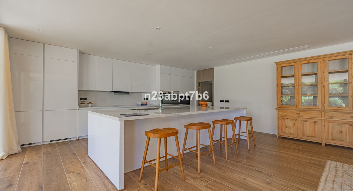 5 Bedroom Villa in Sotogrande - Photo 5