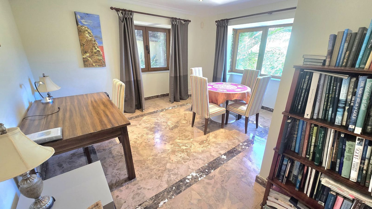 7 Bedroom Villa in Marbella - Photo 34