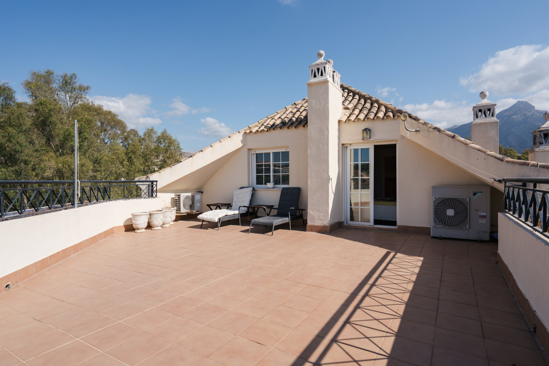 Apartamento com 4 quartos com piscina em Málaga, Espanha – Foto 22